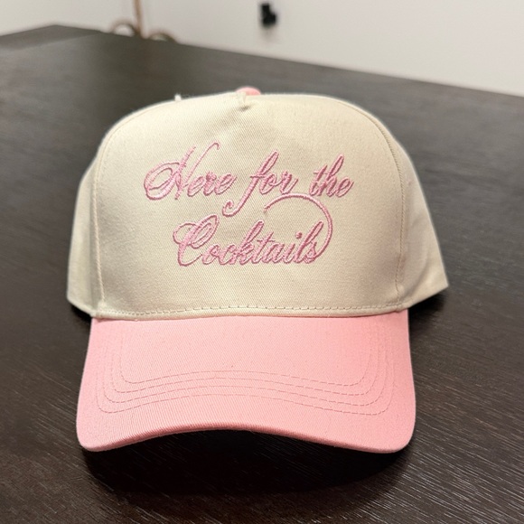 David and Young Cream and Pink Cap - Picture 2 of 3